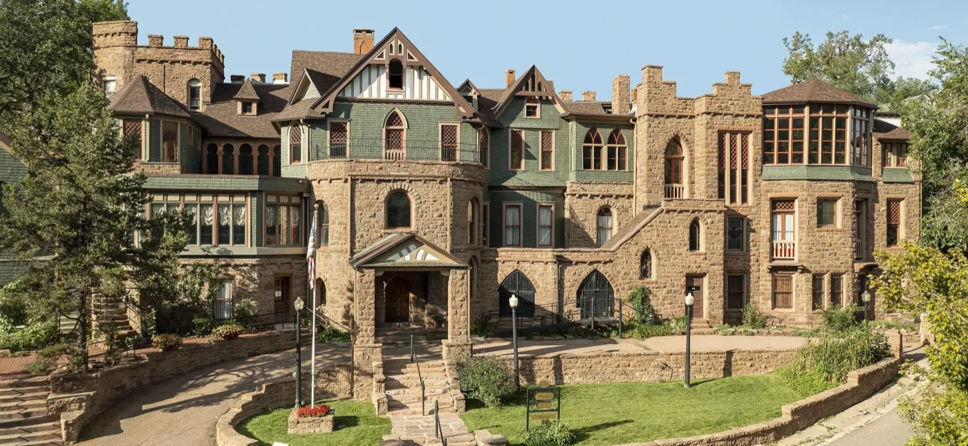 Miramont Castle Museum